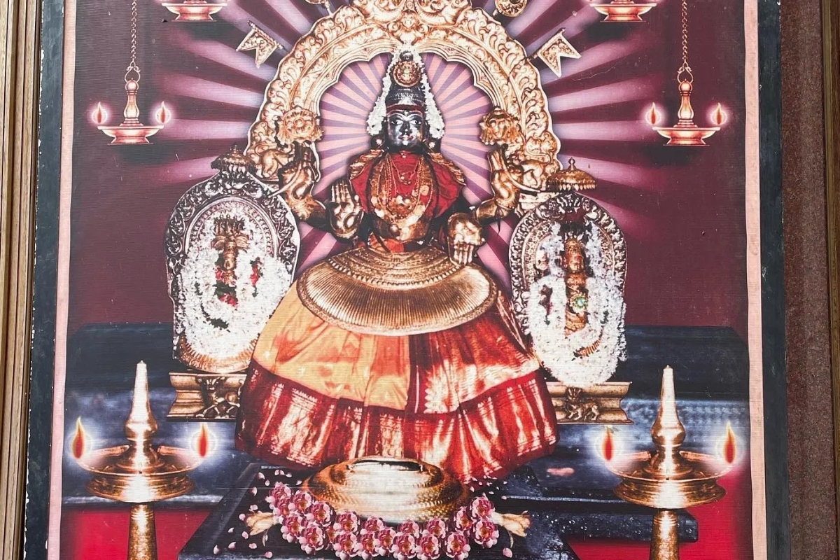 எம் ஜிஆர் முதல் விஜய் வரை.. பிரபலங்கள் படையெடுக்கும் கொல்லூர் மூகாம்பிகை ஆலயம் பின்னணி | Reason Cm Vijay Visting Kollur Mookambikai Temple எம் ஜிஆர் முதல் விஜய் வரை.. பிரபலங்கள் படையெடுக்கும் கொல்லூர் மூகாம்பிகை ஆலயம் பின்னணி | Reason Cm Vijay Visting Kollur Mookambikai Temple