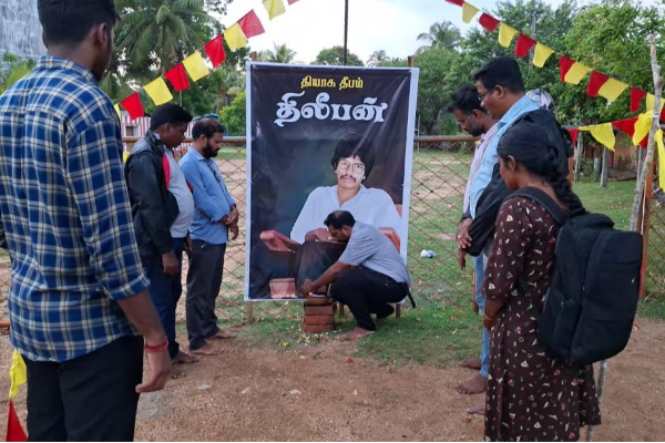 திருகோணமலையில் பொலிஸார் அடாவடி; தியாகி திலீபனின் உருவப் படம் அகற்றப்பட்டது | Police Remove Martyr Thileepan In Trincomalee