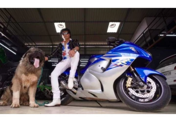 ரூ.20 கோடி கொடுத்து நாய் வாங்கிய தொழிலதிபர் - வைரலாகும் புகைப்படம்...!