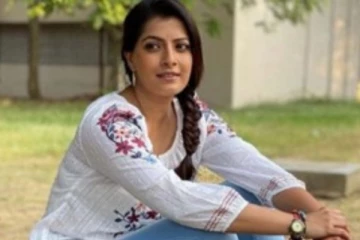 படவாய்ப்பிற்காக படுக்கைக்கு அழைக்கப்பட்ட நடிகை வரலட்சுமி... சரத்குமார் மகள் என தெரிந்தும் நடந்த கொடுமை! பகீர் உண்மை