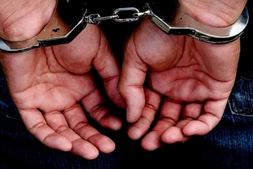 නිධන් සොයා කැණීම් කළ දෙදෙනකුට වැඩ වැරදෙයි.