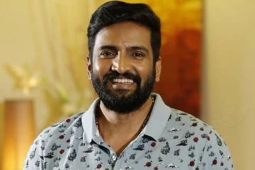 நடிகர் சந்தானமா இது, திருமணத்தின் போது எப்படி உள்ளார் பாருங்க- வெளிவந்த போட்டோ