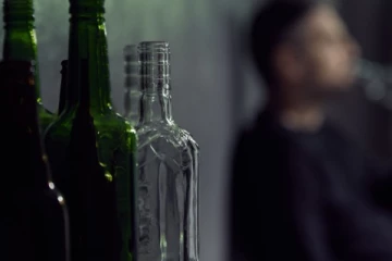 நண்பர்களின் பந்தயத்தால் பறிபோன உயிர்