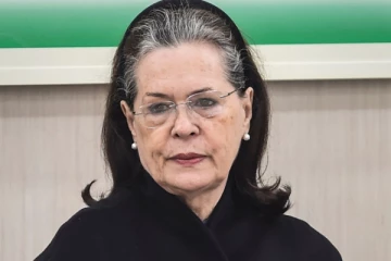 சோனியா காந்தி திடீரென மருத்துவமனையில் அனுமதி - தொண்டர்கள் பதற்றம்