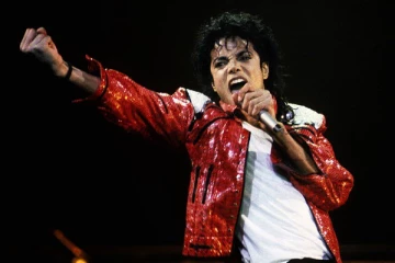 மறைந்தும் ரசிகர்கள் மனதில் வாழும் உலகப்புகழ் பெற்ற பிரபலம்!