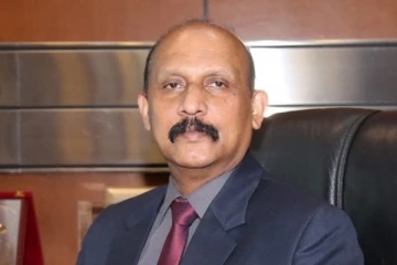 இலங்கையின் பாதுகாப்பு செயலாளராக மீண்டும்  கமல் குணவர்தன !