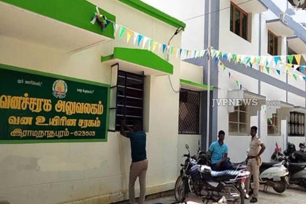 இலங்கைக்கு கடத்தவிருந்த மர்ம பொருள் மீட்பு! ஒருவர் அதிரடி கைது | Smuggled To Sri Lanka Sea Cucumber Recovered