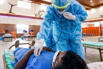 கிளிநொச்சியில் கொரோனாவால் வீட்டிலேயே உயிரிழக்கும் நோயாளர்கள்!