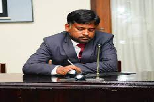 சீனாவிலிருந்து இலங்கை மாணவர்களுக்கு கிடைத்த வரப்பிரசாதம் | 30 Sri Lankan Students Receive Chinese Scholarship