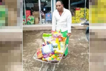 கடுமையான கொரோனா கட்டுப்பாடுகளுக்கு மத்தியில் முகக்கவசம் அணியாமல் சென்ற நபர்!