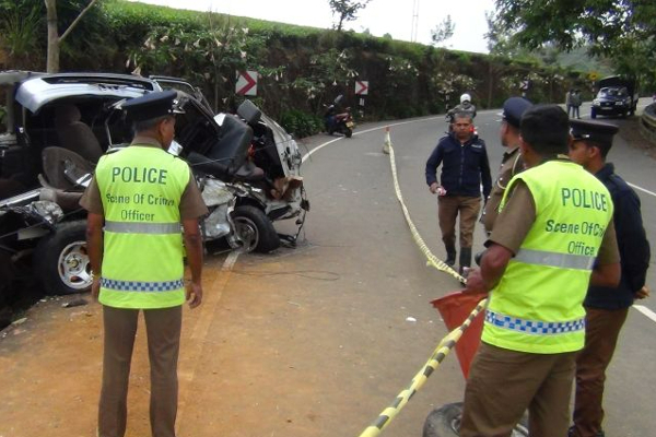 ஏழுபேரின் உயிர்களை பலியெடுத்த அதே இடத்தில் மீண்டும் விபத்து | Another Accident At Nanuoya Ratella Cross Road