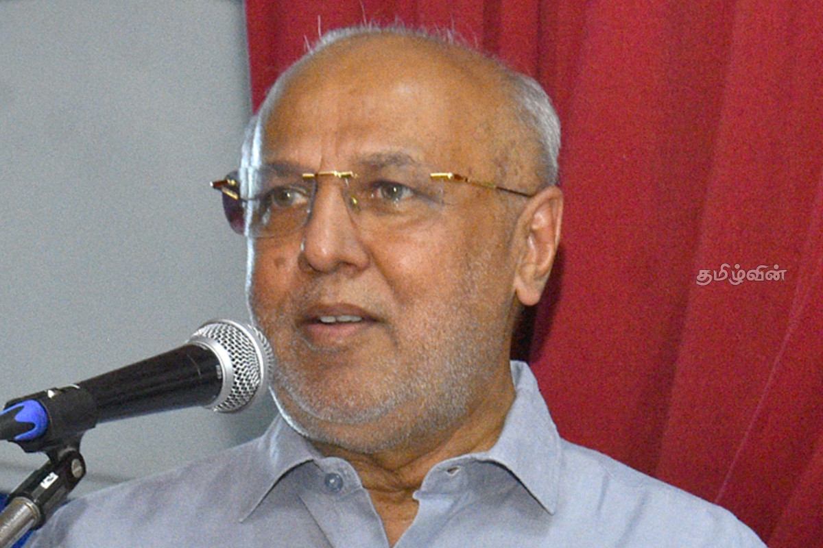 ஊடகவியலாளர்கள் மீதான கொடூரங்கள்: விசேட ஜனாதிபதி ஆணைக்குழு நியமிக்க ஹக்கீம் எம்.பி வலியுறுத்தல்! | Hakeem Mp S Insistence ஊடகவியலாளர்கள் மீதான கொடூரங்கள்: விசேட ஜனாதிபதி ஆணைக்குழு நியமிக்க ஹக்கீம் எம்.பி வலியுறுத்தல்! | Hakeem Mp S Insistence