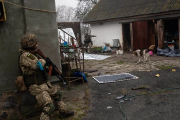 என் மகனுக்கும் உன் வயது தான்! உக்ரைனில் 41 வயதான பெண்ணிற்கு நேர்ந்த கொடூரம்.. சுட்டு கொல்லுங்கள் என ஆவேசம்