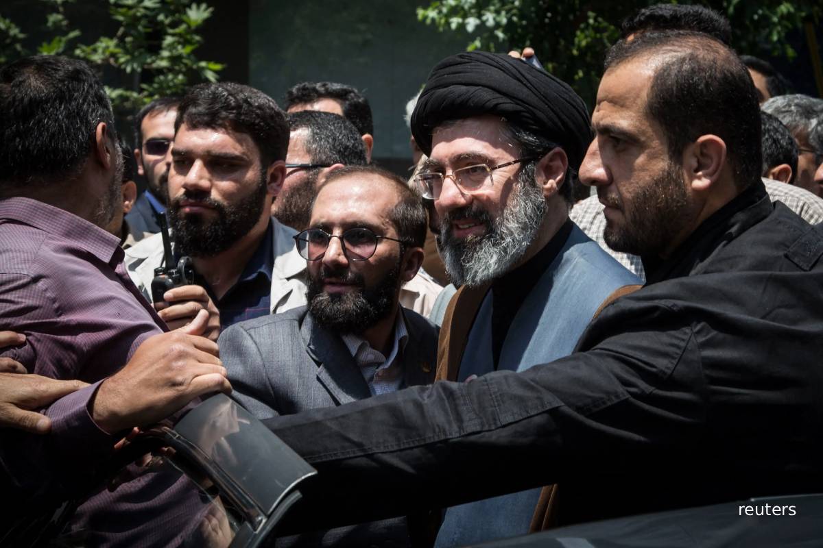 புடினின் தனிப்பட்ட அழைப்பு... ஈரானின் புதிய உயர் தலைவருடன் வெளியேறிய ரஷ்ய இராணுவ விமானம் | Iran New Leader In Russia