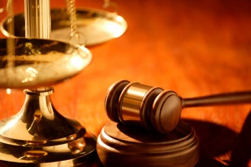 அரசியல்வாதிகள் உட்பட ஏழு பேருக்கு கடூழிய சிறைத்தண்டனை விதிப்பு