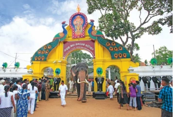 රුහුණු කතරගම මහා දේවාලයේ අද සිට සිදුවන විශේෂ දේ ගැන සුබ ආරංචියක්.!!!