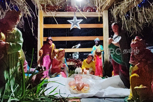 தமிழர் தாயகத்தில் களைகட்டிய நத்தார் பண்டிகை...! | Christmas Worship Events Held Across Tamil Areas