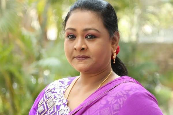 ஜாய் கிரிசில்டா மருத்துவரை பார்க்கணும்.. ஷபானாவுடன் தொடர்பா? வார்த்தை வாரி வீசிய சகீலா | Shakeela Open Up Madhampatty Rangaraj Joy Issues