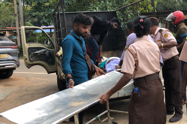 திருமுருகண்டி வீதியில் விபத்து; மருத்துவர் கைது | Accident On Thirumurugandy Road Doctor Arrested திருமுருகண்டி வீதியில் விபத்து; மருத்துவர் கைது | Accident On Thirumurugandy Road Doctor Arrested