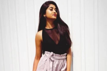 காற்றுக்கென்ன வேலி சீரியல் நடிகை பிரியங்காவின் செம மாடர்ன் புகைப்படங்கள்