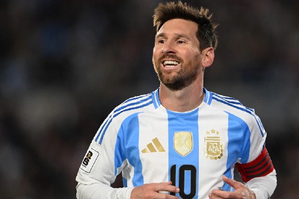 ஹைதராபாத்திற்கு வரும் லியோனல் மெஸ்ஸி! புகைப்படம் எடுக்க ரூ.10 லட்சம் நிர்ணயம் | Football Superstar Messi Visit Hyderabad ஹைதராபாத்திற்கு வரும் லியோனல் மெஸ்ஸி! புகைப்படம் எடுக்க ரூ.10 லட்சம் நிர்ணயம் | Football Superstar Messi Visit Hyderabad