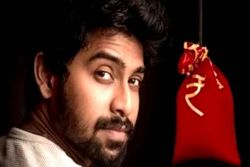 பணமூட்டையுடன் சென்ற போட்டியாளரின் சம்பளம் எவ்வளவு தெரியுமா?