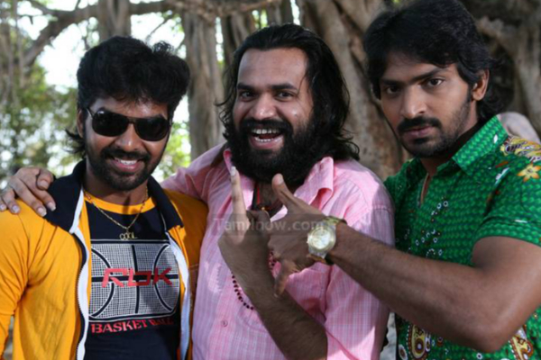 16 ஆண்டுகளை கடந்த கோவா படம்.. மொத்த பாக்ஸ் ஆபிஸ் வசூல் எவ்வளவு தெரியுமா? | 16 Years Of Goa Movie Box Office Collection