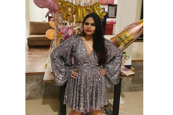 காமெடி நடிகை வித்யுலேகாவின் காதலர் யார் தெரியுமா? விரைவில் திருமணம்.... வைரலாகும் புகைப்படம் | Vidyullekha Raman Party Photos