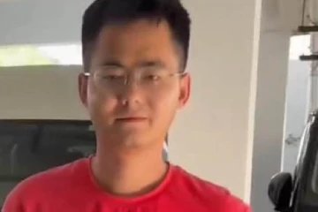 මොහු ගැන යම් තොරතුරක් වෙතොත් වහාම දැනුම්දෙන්න - ඉල්ලීමක්