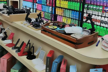 චීනයේ දුරකථන සම්බන්ධයෙන් හදිසියේ ගත් තීරණය මෙන්න..Huawei Phone විශේෂයි..