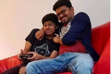 நடிகர் விஜய்யின் மகனா இது?  படிக்கும் போதே களத்தில் இறங்கிய சஞ்சய்.... இப்போ என்ன செய்கின்றார் தெரியுமா?