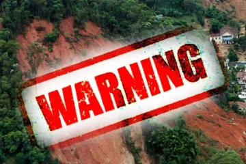 இரு மாவட்டங்களுக்கு முதலாம் நிலை மண்சரிவு எச்சரிக்கை விடுப்பு