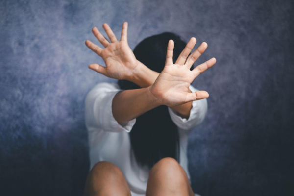 காதலனை தாக்கிவிட்டு மாணவியை கடத்தி கூட்டு வன்கொடுமை- கோவையில் அதிர்ச்சி | College Student Molested Case In Coimbatore