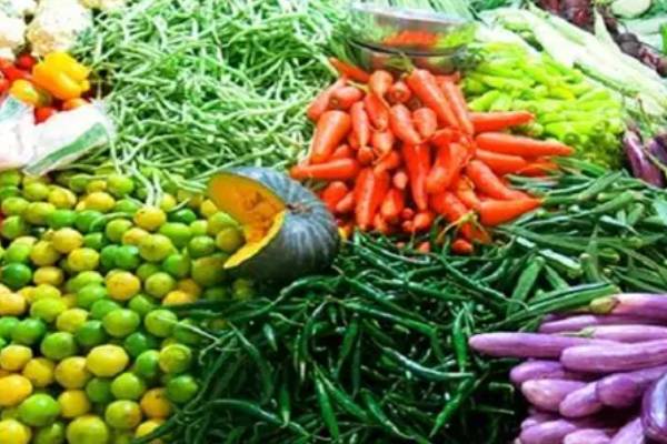 நுவரெலியா பொருளாதார மத்திய நிலையத்திலிருந்து 88,000 கிலோகிராம் மரக்கறிகள் | 88 000 Kg Vegetables From Nuwara Eliya நுவரெலியா பொருளாதார மத்திய நிலையத்திலிருந்து 88,000 கிலோகிராம் மரக்கறிகள் | 88 000 Kg Vegetables From Nuwara Eliya