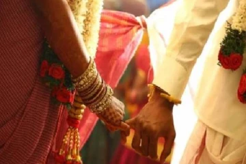 "கிஃப்ட் என்ன செலவோ அதற்கேத்த சாப்பாடு"...புது ரூட்டைப் பிடித்த திருமண ஜோடி: அதிருந்துபோன விருந்தினர்கள்