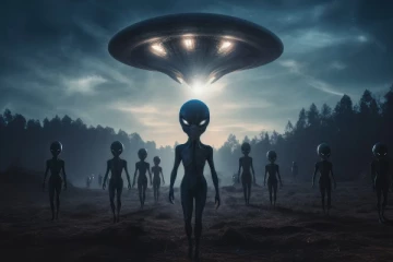 மனிதர்களுடன் உலாவும் வேற்றுக்கிரகவாசிகள்!