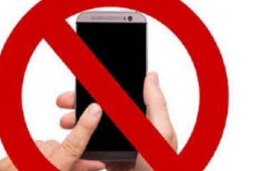 පූජනීය ස්ථානවලට දුරකථන රැගෙන යාමට තහනමක්..!