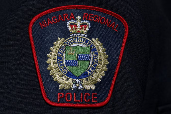 கனடாவில் மூன்று ஆண்டுகளாக பாலியல் தாக்குதலில் ஈடுபட்டதாக ஒரு தம்பதி கைது | Niagara Couple Charged In Alleged Sexual Assaults கனடாவில் மூன்று ஆண்டுகளாக பாலியல் தாக்குதலில் ஈடுபட்டதாக ஒரு தம்பதி கைது | Niagara Couple Charged In Alleged Sexual Assaults