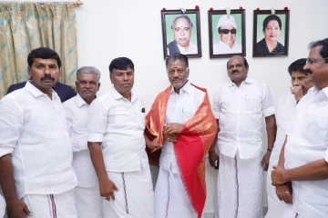 அதிமுகவை கைப்பற்ற ஓபிஎஸ் போட்ட பலே திட்டம்...எம்.எல்.ஏக்களுடன் திடீர் ஆலோசனை