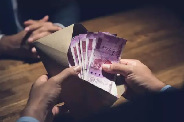 கனடாவுக்கு அனுப்புவதாக மோசடி: விசாரணைக்கு உட்படுத்தப்பட்டுள்ள இந்திய நிறுவனம் | Bengaluru Firm Accused Cheat Canada Work Visa