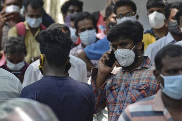 மக்களே கவனம்: தமிழகத்தில் எகிறும் கொரோனா தொற்று - மாஸ்க் கட்டாயம்! - தமிழ்நாடு