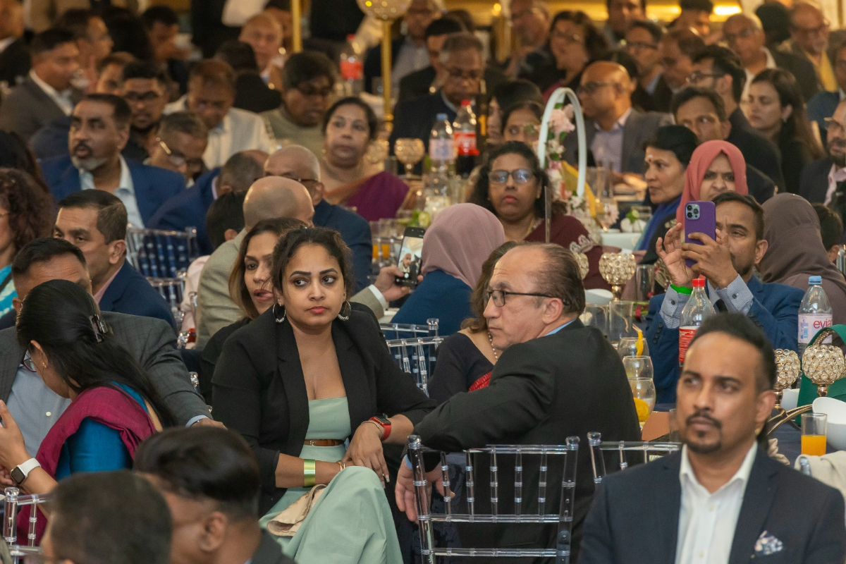 லண்டனில் புலம்பெயர் இலங்கையர்களைச் சந்தித்த பிரதமர் ஹரிணி அமரசூரிய | Harini Amarasuriya Meets Sri Lankans In London