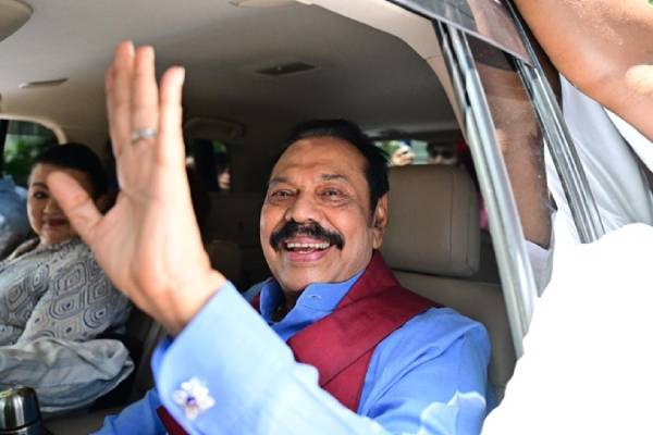 போர்க்குற்றவாளியாக குற்றம் சாட்டப்பட்ட மகிந்த: கொந்தளித்த மொட்டு தரப்பு | Ex Mp Claims Govt Bowing To Separatist Pressure