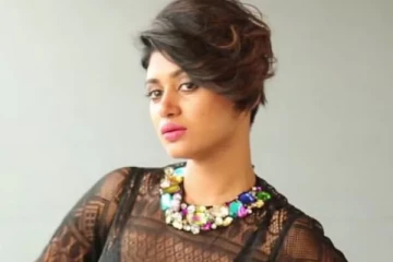 ஓவியாவிற்கு திருமணமா? ரசிகரால் கடுப்பான நடிகை