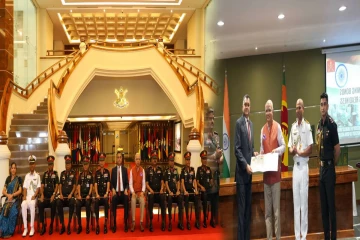 பல மில்லியன் டொலர் மதிப்பிலான இராணுவப் பொருட்களை இலங்கை இராணுவத்திற்கு கையளித்த இந்திய இராணுவம்