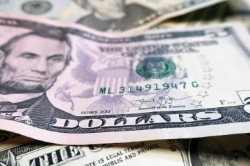 டொலருக்கு நிகரான ரூபாவின் பெறுமதியில் இன்று ஏற்பட்டுள்ள மாற்றம்