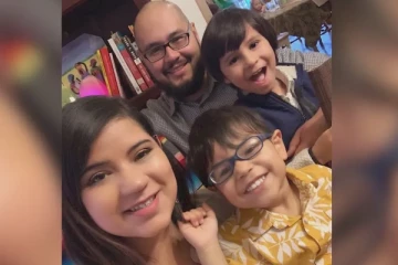 சிகாகோ நகரில் பூட்டிய வீட்டுக்குள் பொலிசாருக்கு காத்திருந்த அதிர்ச்சி!