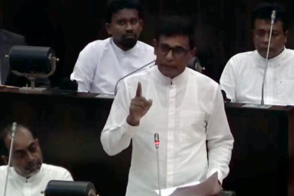 ஈஸ்டர் தாக்குதலின் பிரதான சந்தேகநபரான சாரா ஜஸ்மின் உயிரோடு...! ஆனந்த விஜேபால வெளிப்படுத்திய தகவல்கள் | Minister Ananda Wijepala About Sarah Jasmine