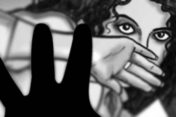 පුහුණු හෙදියකට ලිංගික හිංසනයක් කළ පොලිස් පරික්ෂකවරයාට වැඩ වරදී.