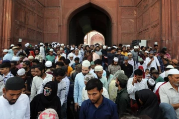 உலகின் அதிக மக்கள்தொகை கொண்ட நாடானது இந்தியா! சீனாவை விஞ்சியது: ஐ.நா